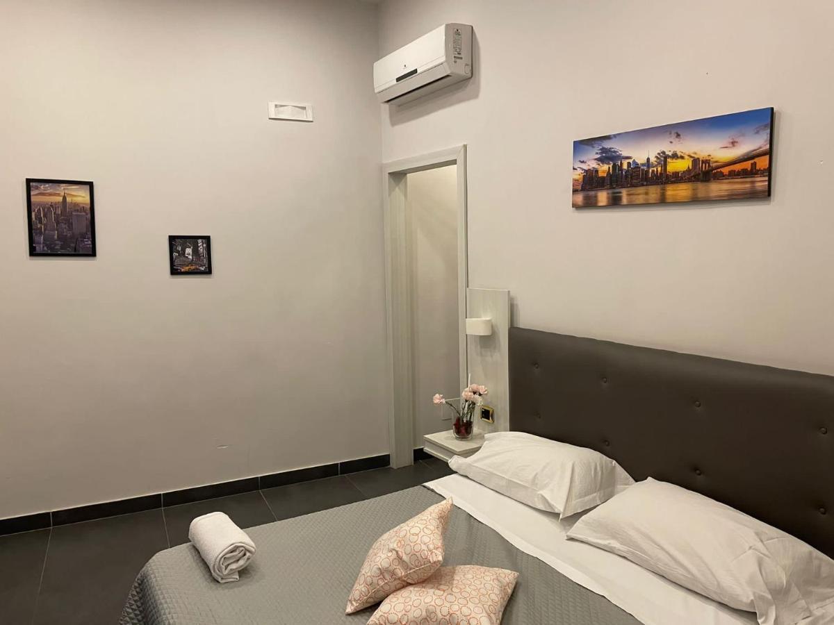Oceania Hotels Napoli Bagian luar foto