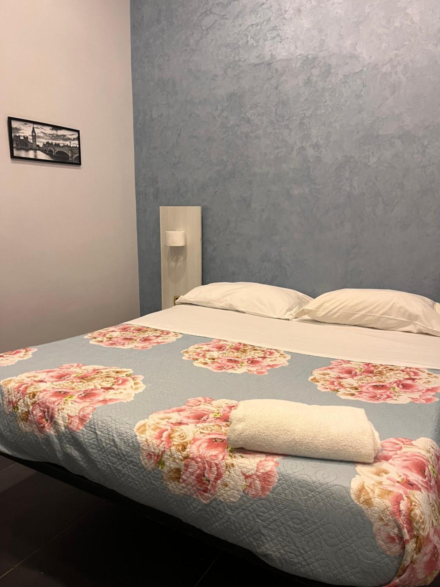 Oceania Hotels Napoli Bagian luar foto