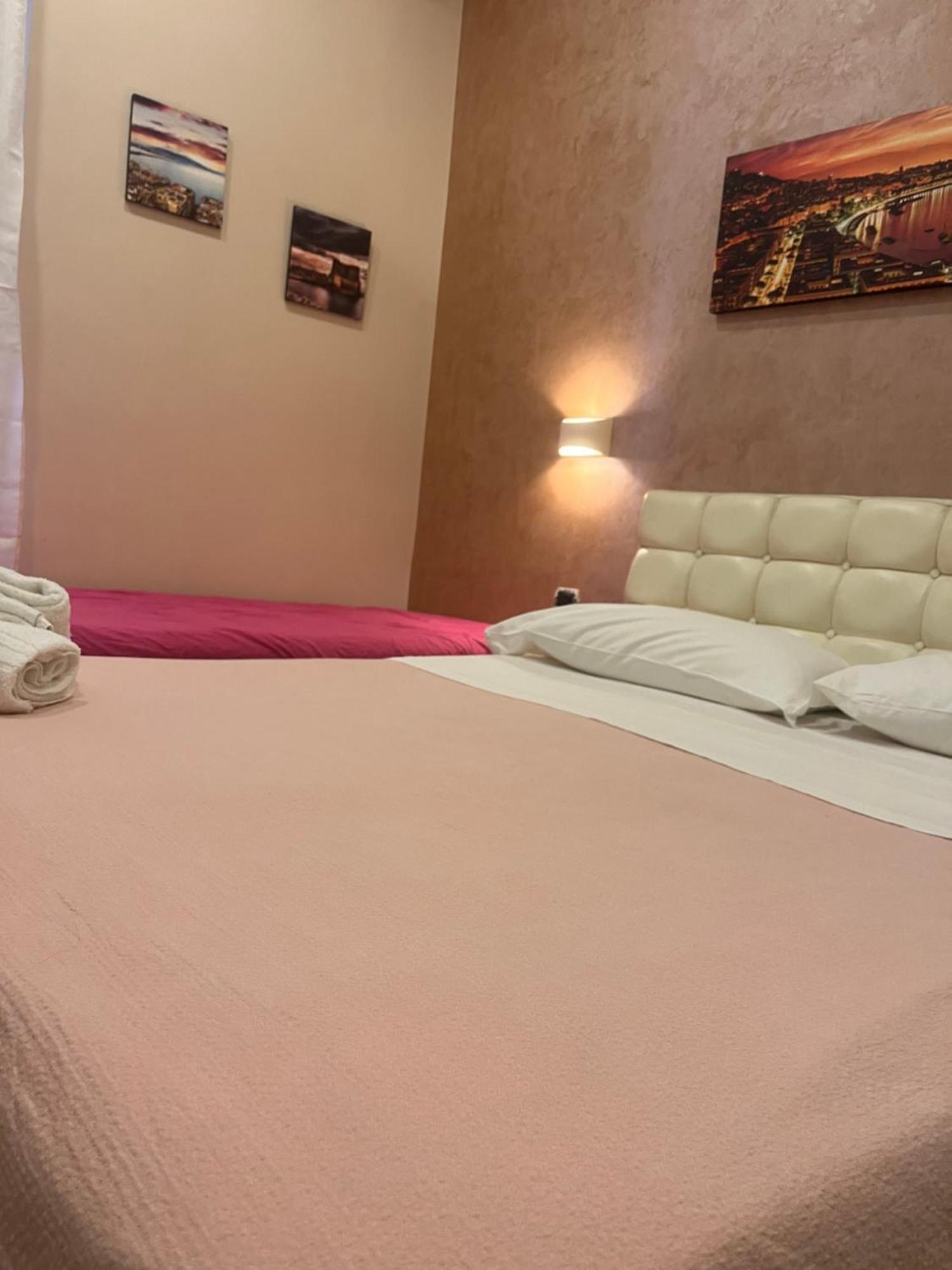 Oceania Hotels Napoli Bagian luar foto