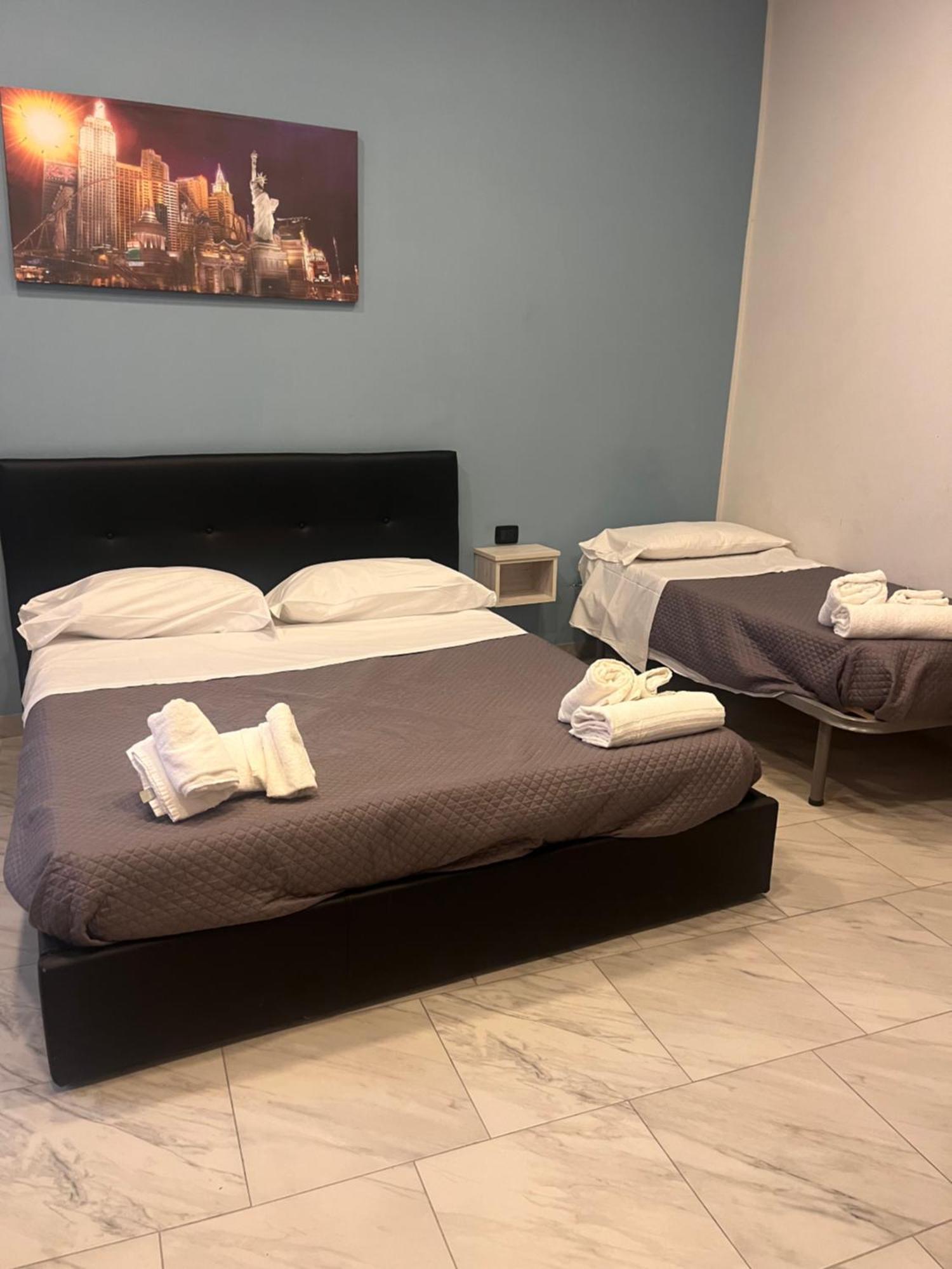 Oceania Hotels Napoli Bagian luar foto