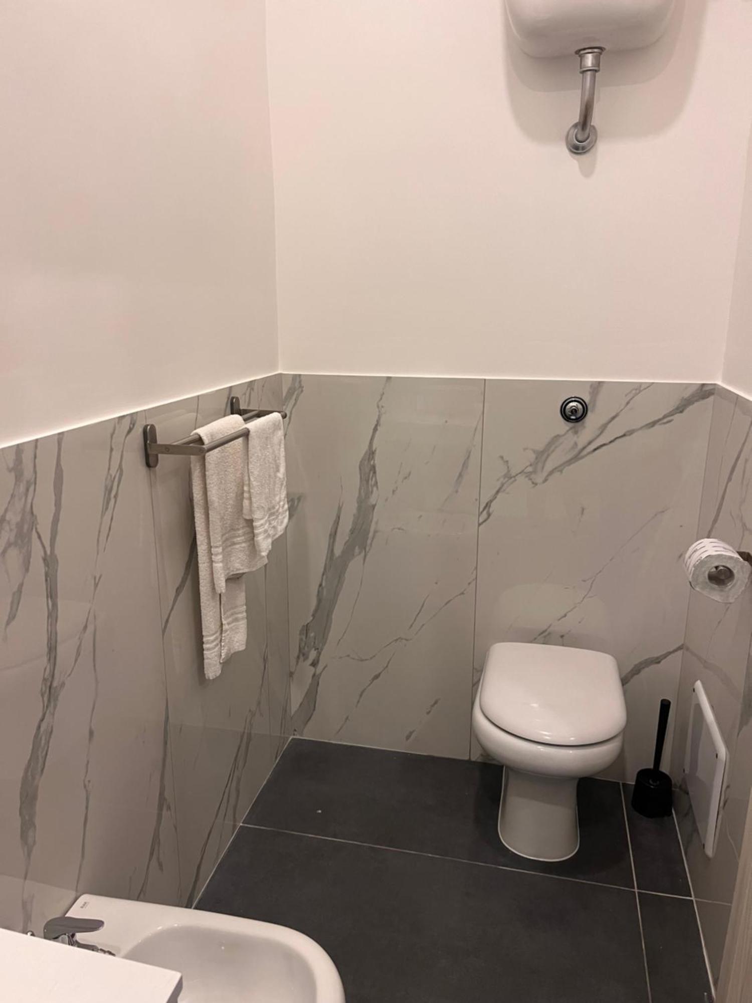 Oceania Hotels Napoli Bagian luar foto