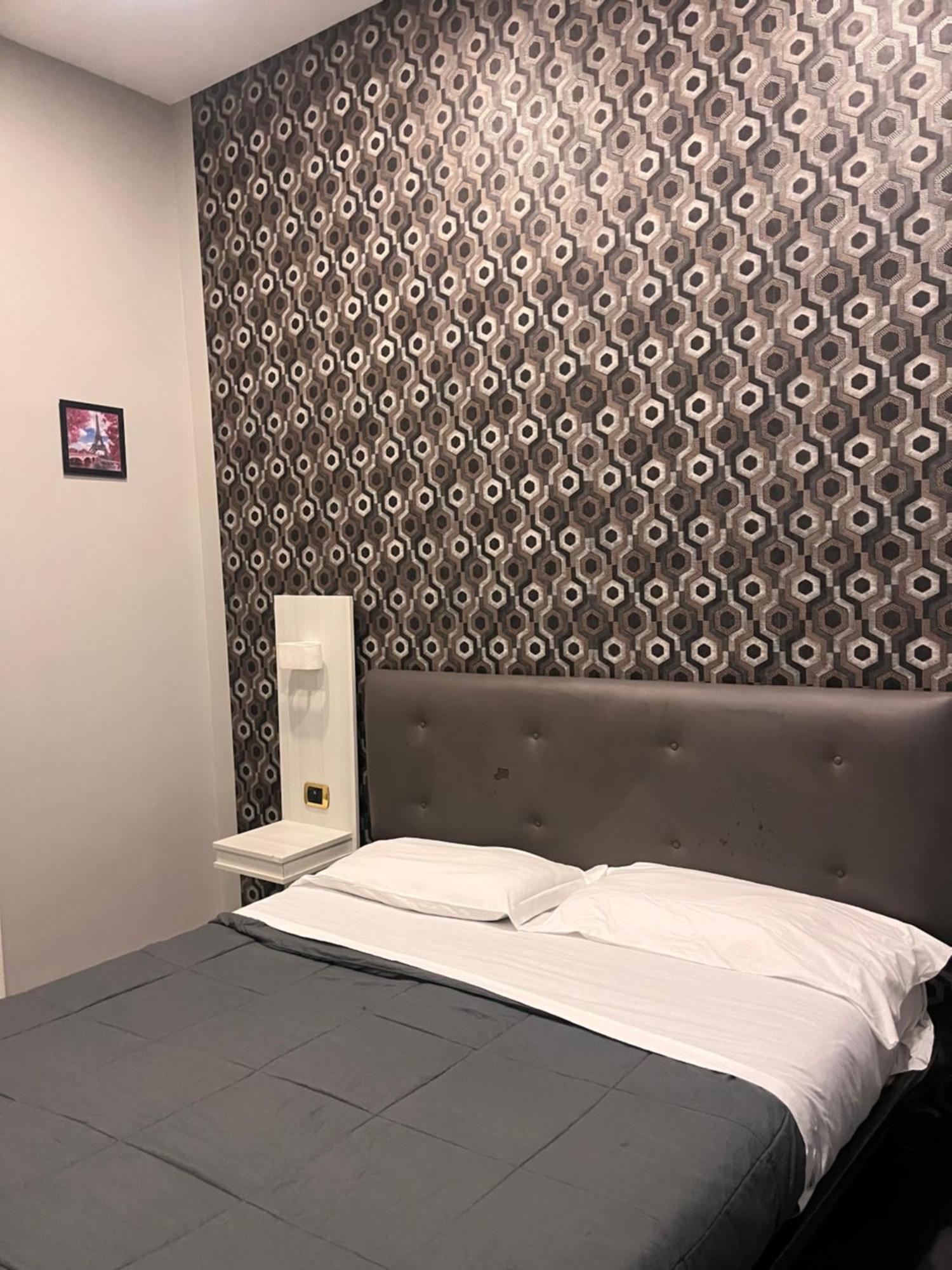 Oceania Hotels Napoli Bagian luar foto