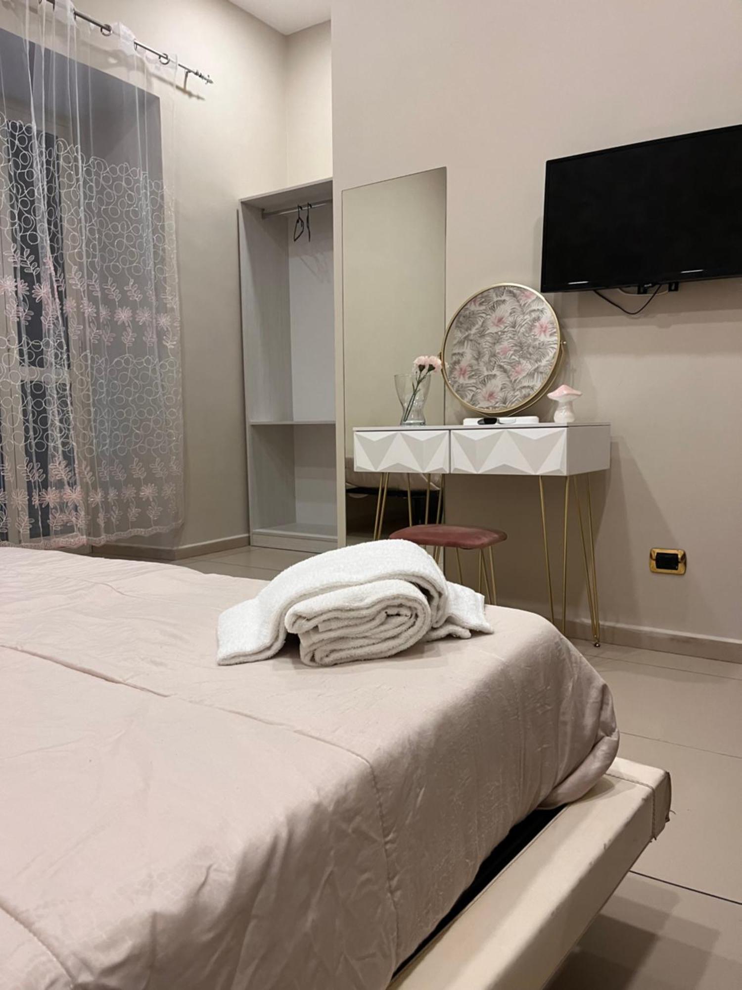 Oceania Hotels Napoli Bagian luar foto