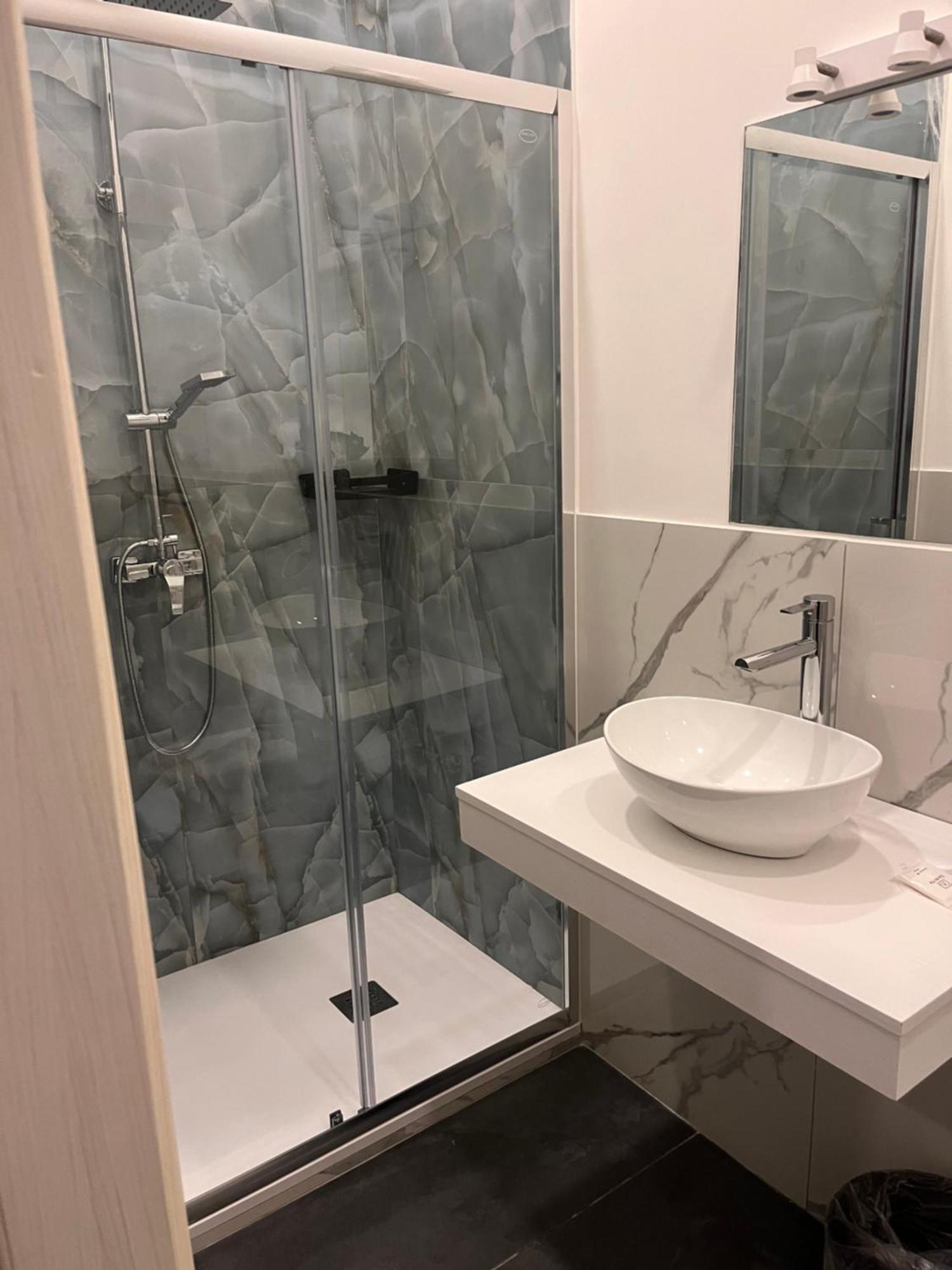 Oceania Hotels Napoli Bagian luar foto